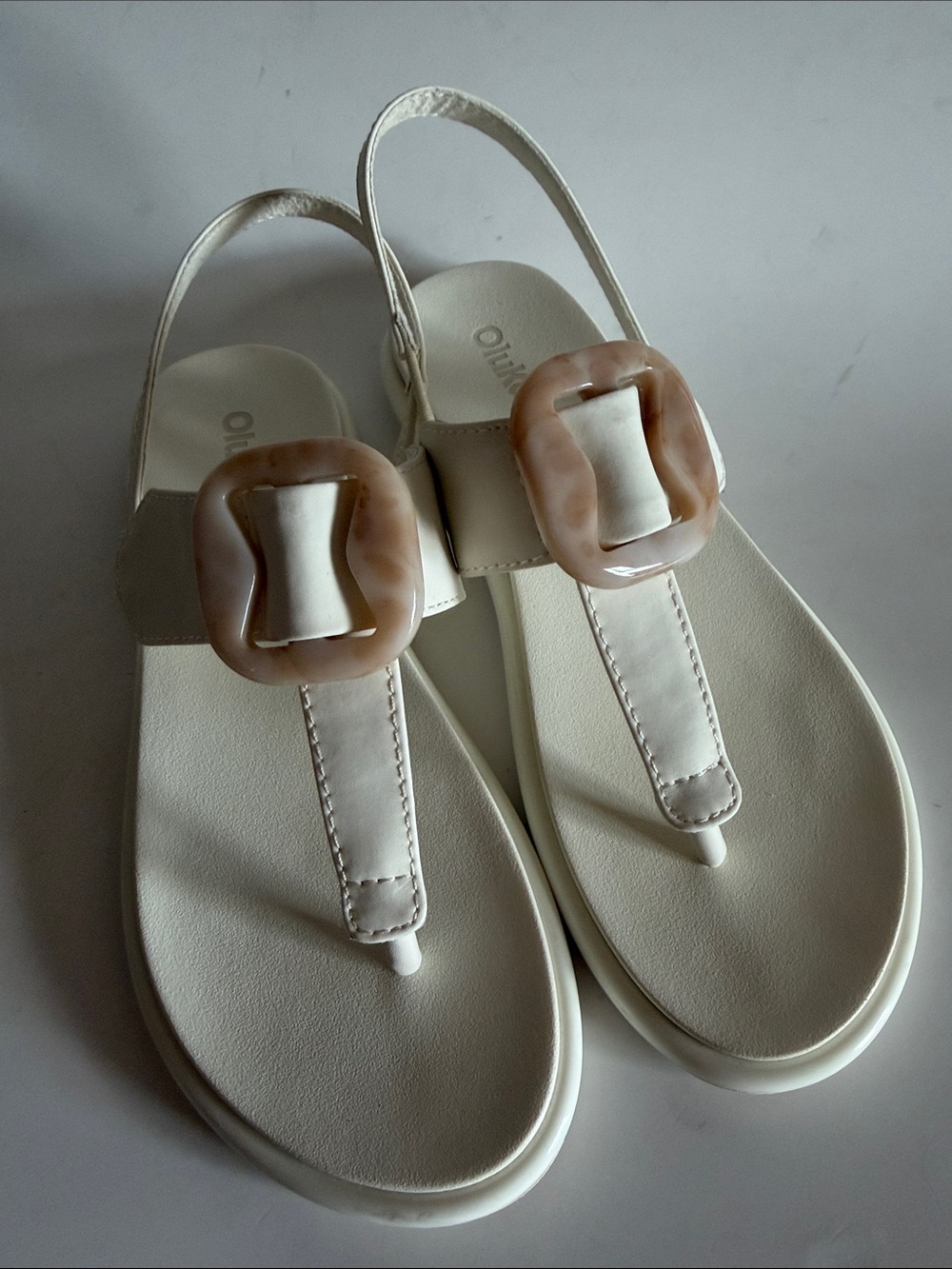 Olukai Womens White Sand La’i T-Bar Thong Slingback Sandal size 6 - Picture 3 of 6